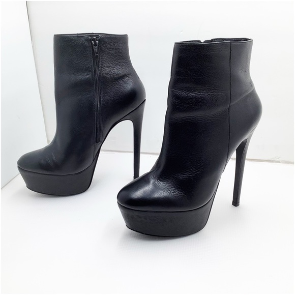 {Steve Madden} Deceitful Platform Ankle Boot - Picture 10 of 11